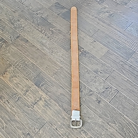 Women's Genuine Leather Boho Style Flowered Belt - Size Large - Picture 2 of 9